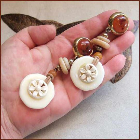 1970s Ethnic Big Marble Beads w Carnelian Vintage Pierced Earrings - Picture 5 of 6